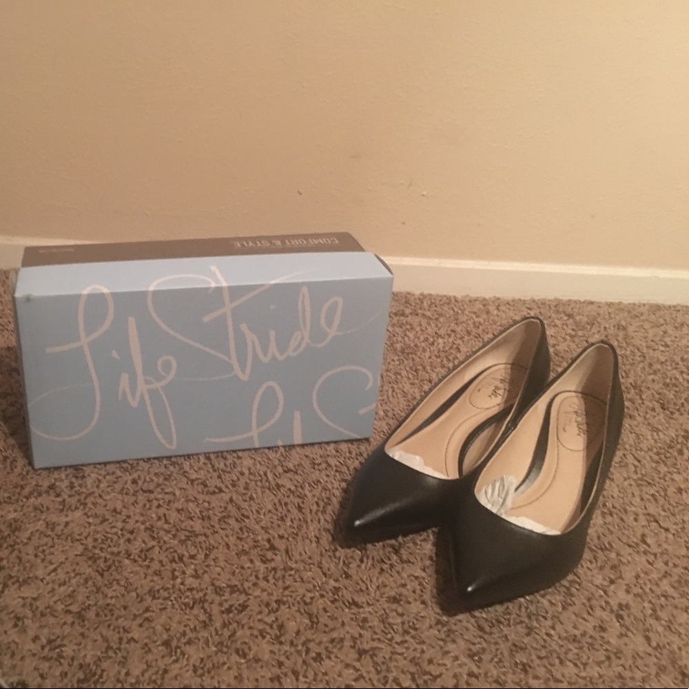Kitten black heel